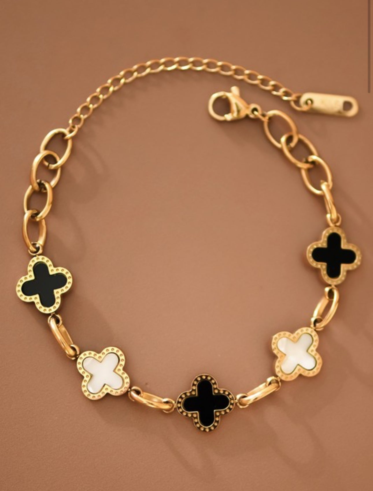 Eclipse Clover Bracelet