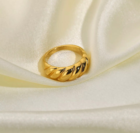 Solid Ring -Gold