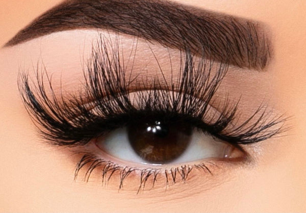 Stunt Lashes